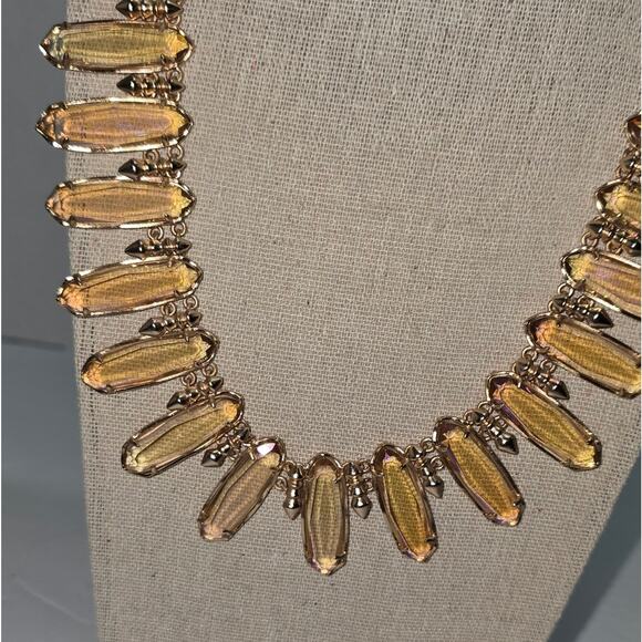 Kendra Scott Gabriella Iridescent‎ Peach Elegant Gold Statement Bibb Necklace - Picture 6 of 10